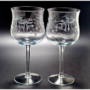 2 Romania Etched Glass Wine Goblets 7" Flower cocktail vtg floral art cut glass